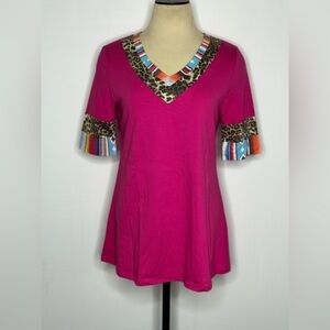 Vibrant Pink V-Neck Women's Top with Leopard Accents